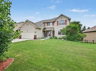 2466 Lone Eagle Trl, Woodbury, MN 55129