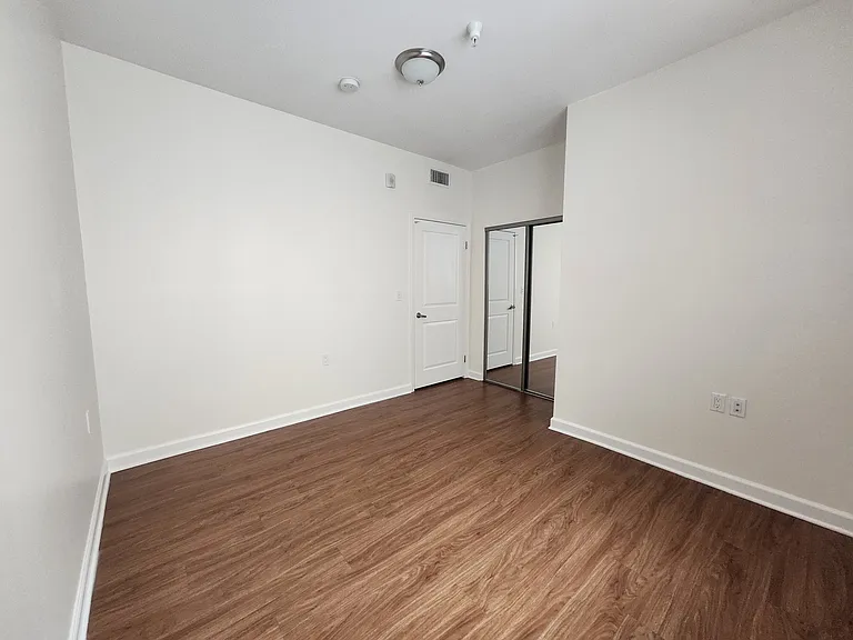 7108 Amigo Ave — Photo 10