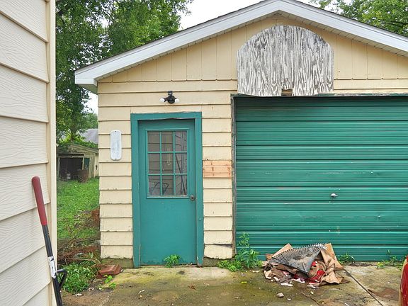 4th image of 213 Linwood Ave