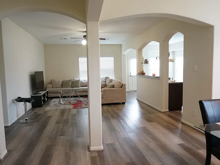 2614 Whitetip Ct — Photo 10