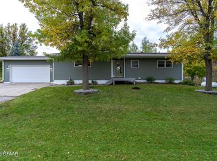 601 12th St, Manvel, ND 58256