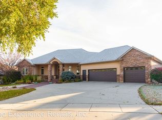 5716 S Prairie View Ct, Sioux Falls, SD 57108