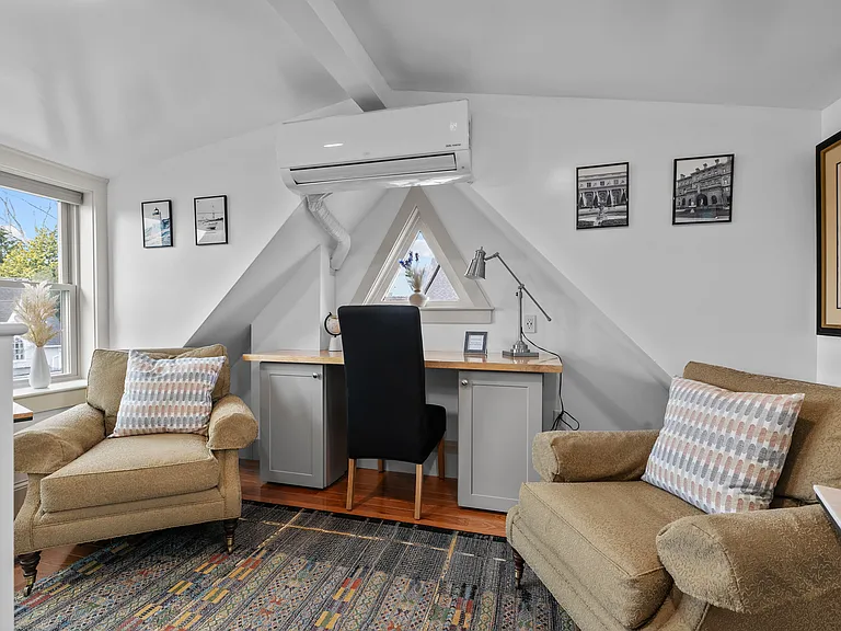 358 Broadway St #4 — Photo 3