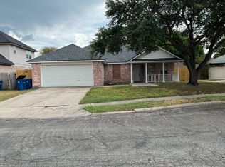 318 Long Point Dr, Portland, TX 78374