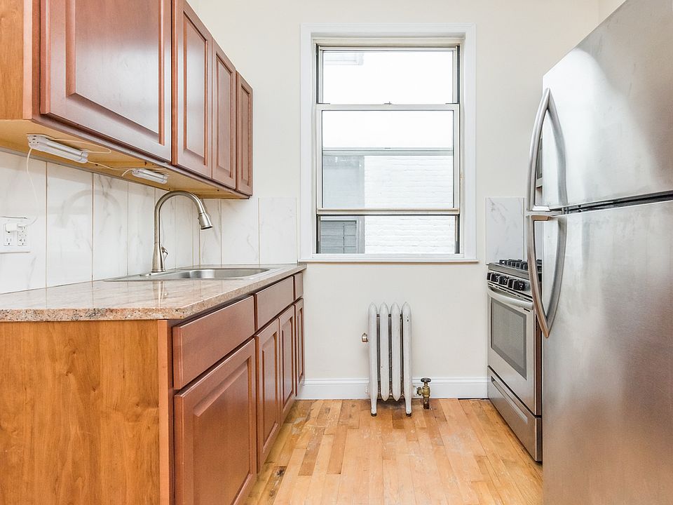 1st image of 30-61 33rd St #3RE