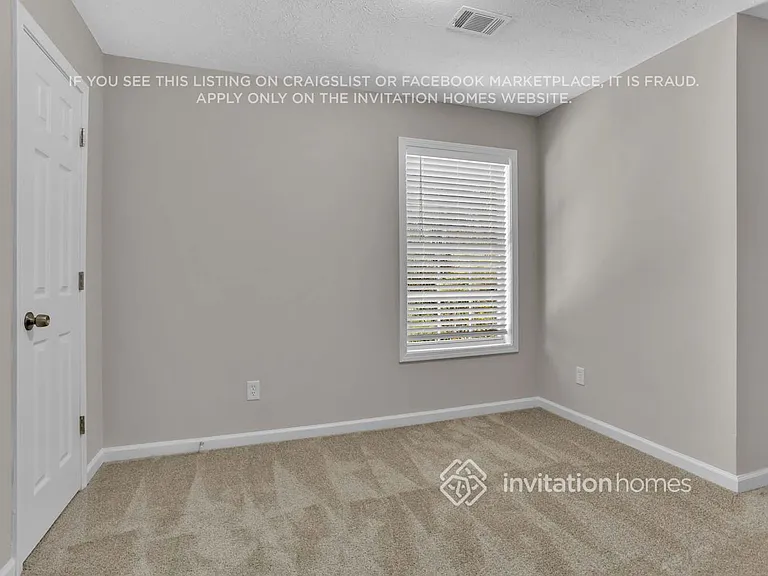 5230 Alexander St — Photo 18
