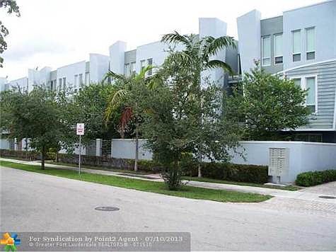 1st image of 705 SE 16th Ct #3
