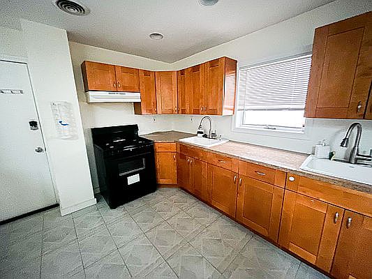 4th image of 3846 Poplar Ave APT 2