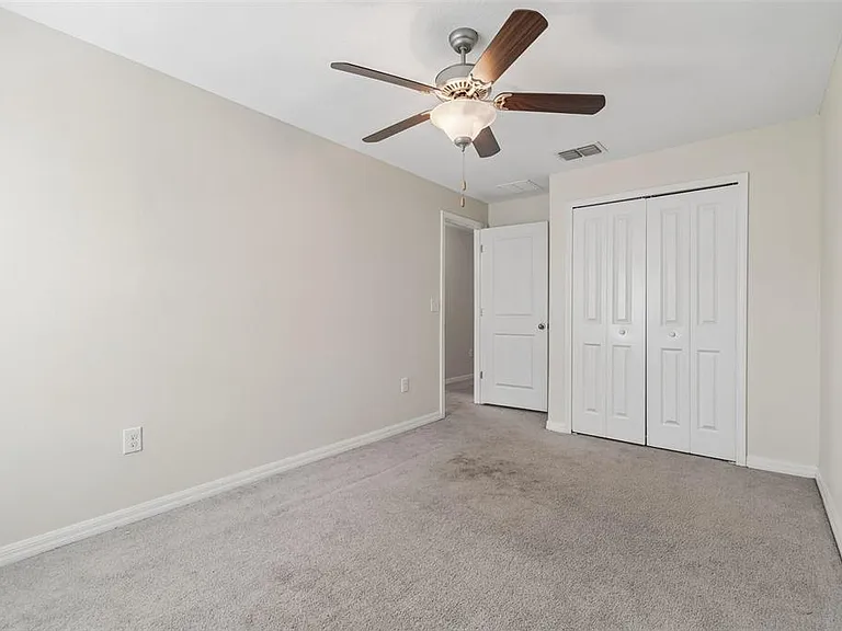 10687 Lake Montauk Dr — Photo 36