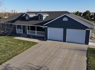 54686 Chardan Dr, Battle Creek, NE 68715