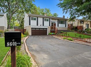 8601 S Kean Ave, Oak Lawn, IL