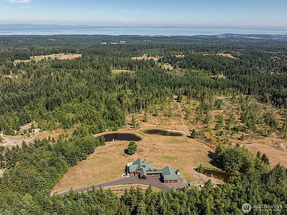 3rd image of 279 Ocean View Dr
