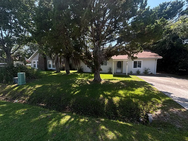 45 Indian Oak Ln — Photo 3