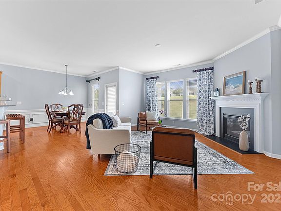 4th image of 20151 Dovekie Ln