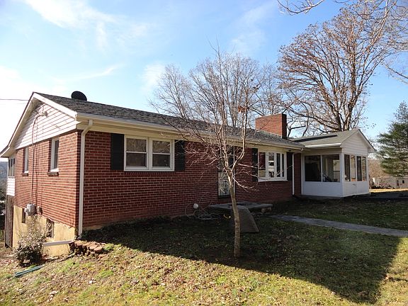 2nd image of 361 E Hamilton Dr