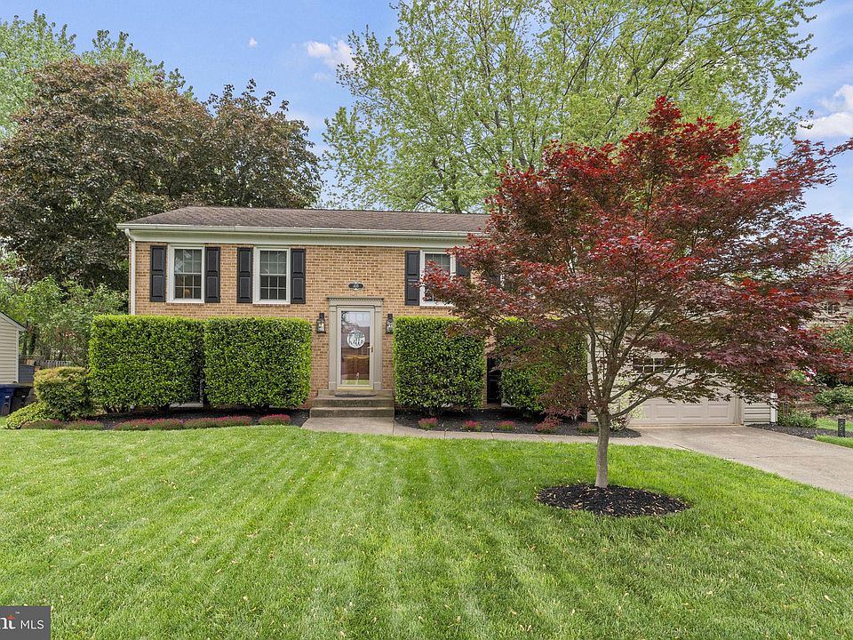 1st image of 410 Ayrlee Ave NW