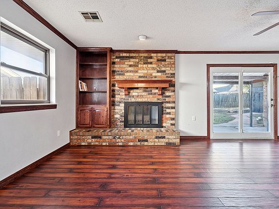 5th image of 805 Arlington Dr
