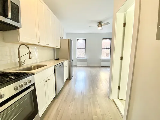 Rented by EastMount Realty LLC | media 23