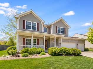 464 Raintree Dr, Oswego, IL 60543