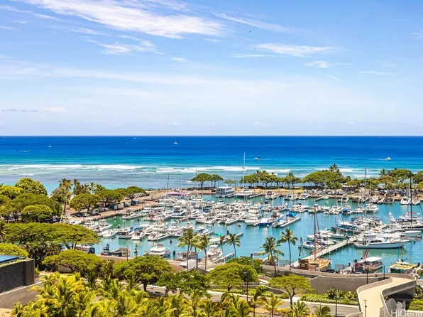 333 Ward Ave #1402, Honolulu, HI 96814