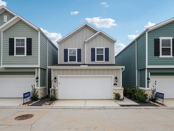 The Avery floorplan in Kemah Crossing in Kemah TX.