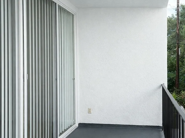 311 South Doheny Drive — Photo 15