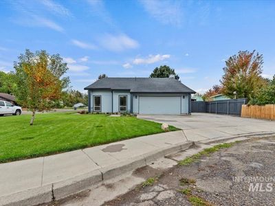 1325 Amber Dr, Mountain Home, ID, 83647