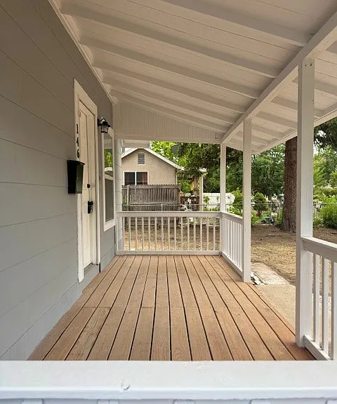 146 Meade St — Photo 2
