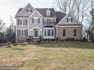 9429 Old Courthouse Rd, Vienna, VA 22182