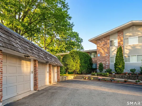 49 Southport Woods Drive #49, Fairfield, CT 06890