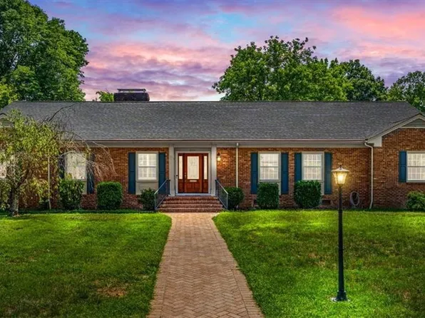 2321 Danbury Rd, Greensboro, NC 27408