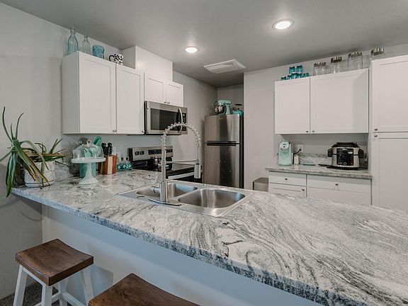 3rd image of 7884 28th St