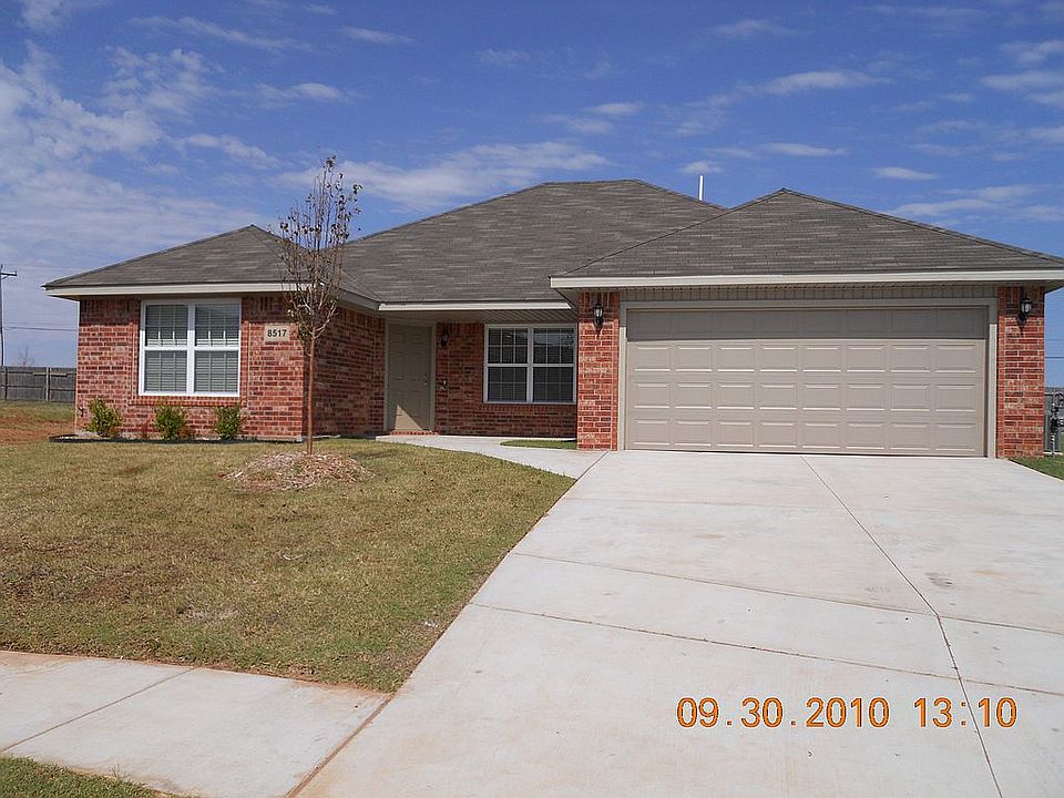 1st image of 8517 SW 44th Ct