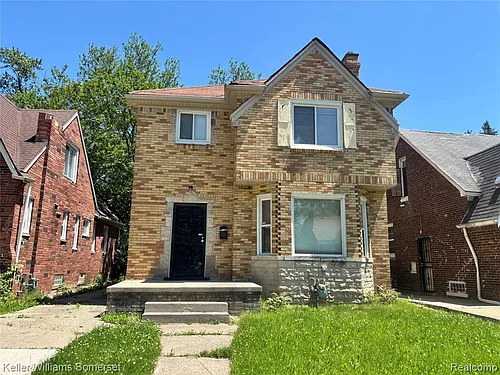 14800 Woodmont Ave Photo 1