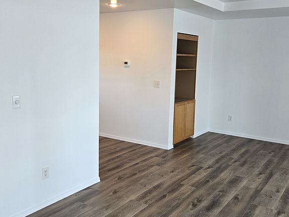 4th image of 620 SW 155th St APT 1A