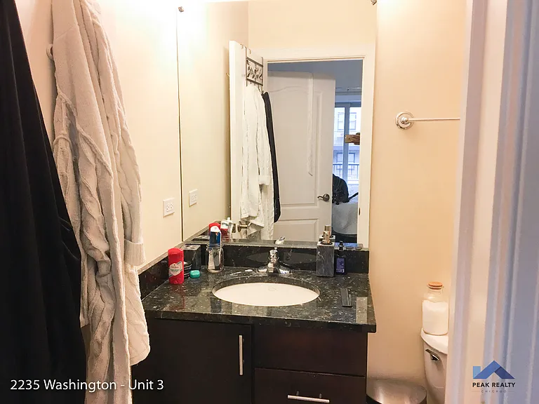 2235 W Washington Blvd — Photo 8