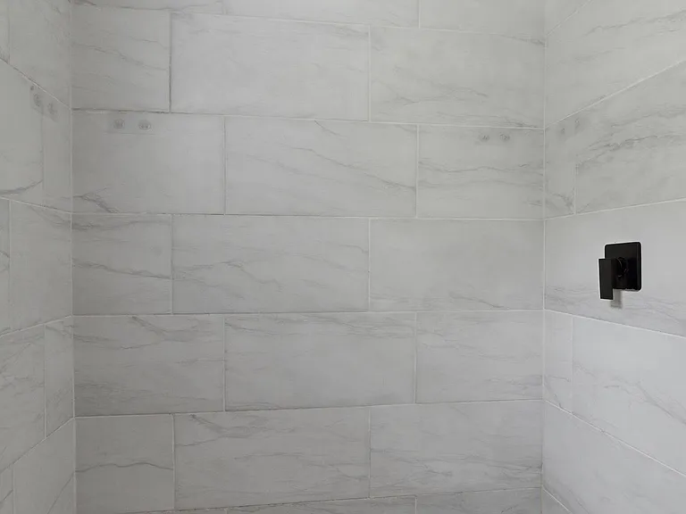 123 Vivian Dr — Photo 18