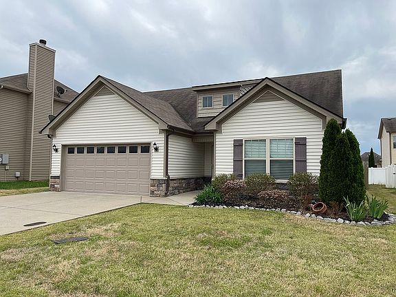 4th image of 3423 Tourmaline Dr