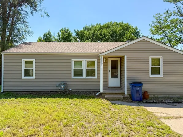 817 N Clara St, Wichita, KS 67212