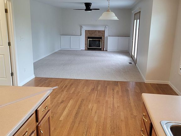3rd image of 6799 Liberty Farms Ct