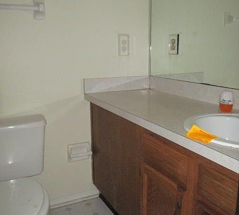 3rd image of 10178 Geni Hill Cir N
