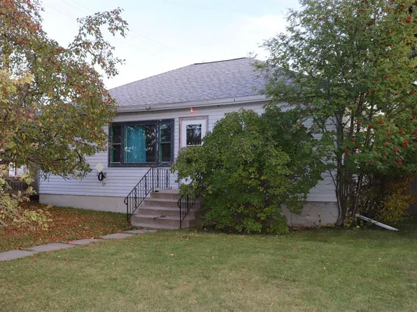 5015 N 6th Ave, Edson, AB T7E 1N7