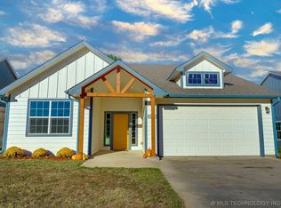 1301 Emily Ln, Ada, OK 74820