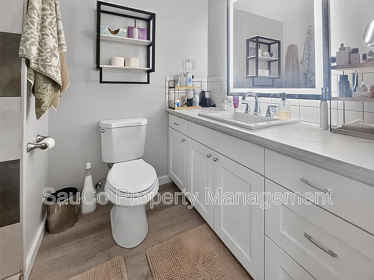 135 Lee St — Photo 16