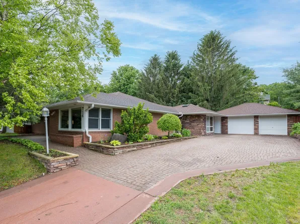 716 N 8th St, Saint Peter, MN 56082