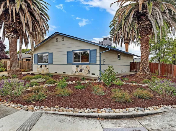 1688 Bluebell Dr, Livermore, CA 94551