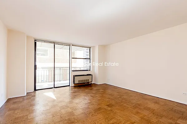 Rented by Mirador Real Estate | media 36