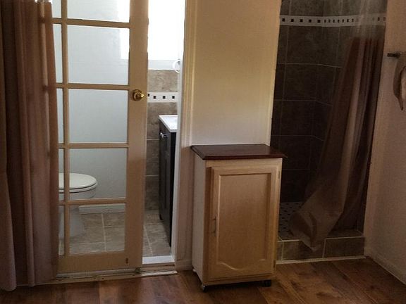3rd image of 14309 Olive St