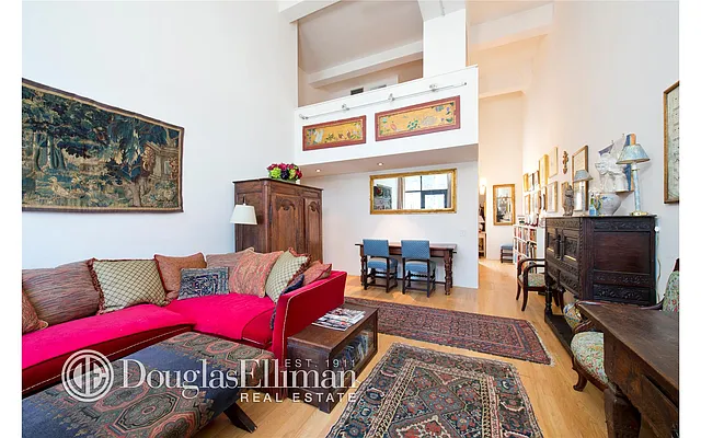 Rented by Douglas Elliman | media 19