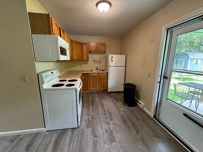 77 Wilshire Dr #77 — Photo 5